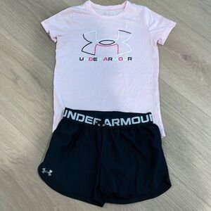 Girls, under Armour T-shirt and short set, pink/black, size M, like new
